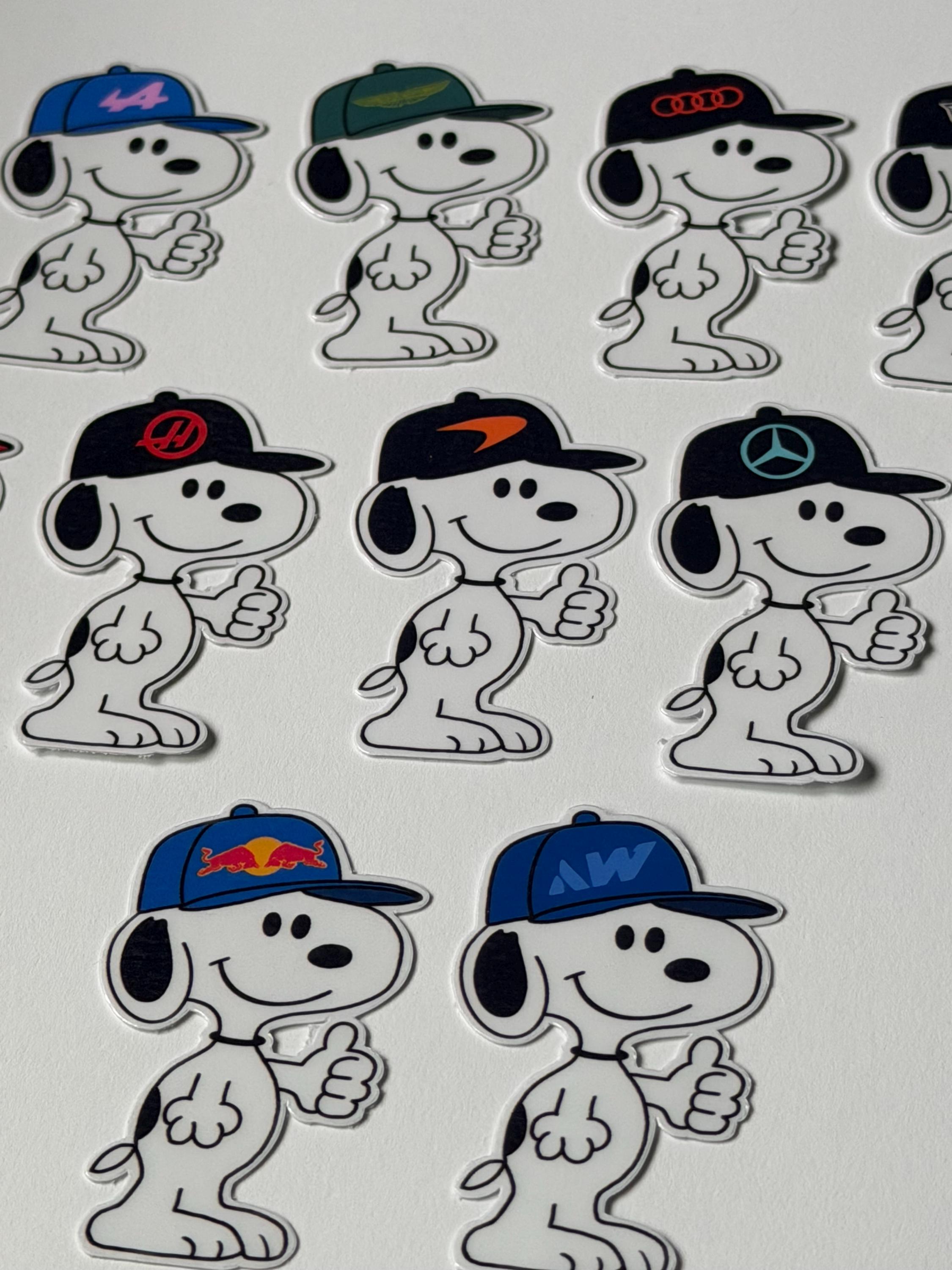 Autocollant vinyle chiot inspiré de l'écurie de F1 | Décalcomanie Snoopy inspirée de la Formule 1