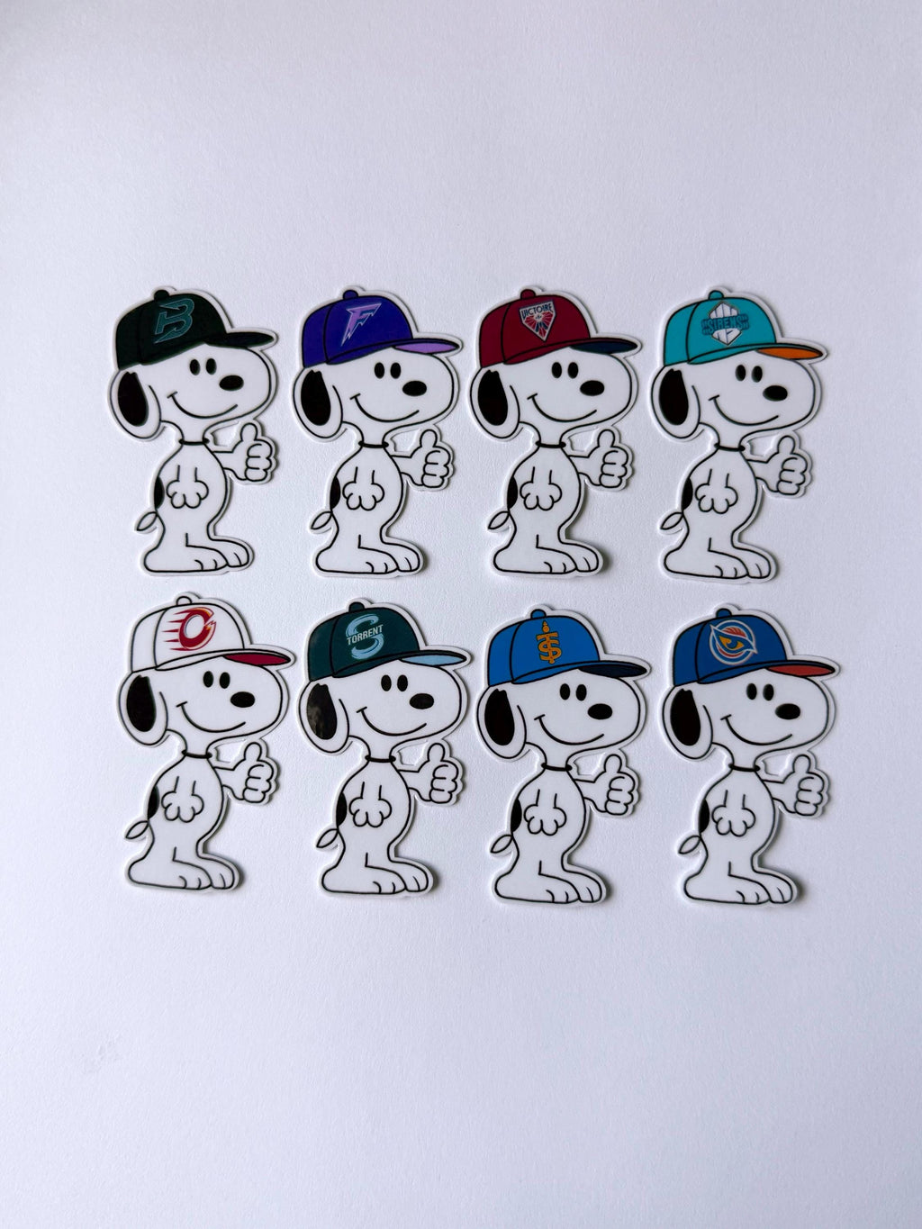 Autocollant vinyle chiot inspiré des équipes de la LPHF | Décalque inspiré de Snoopy du hockey sur glace