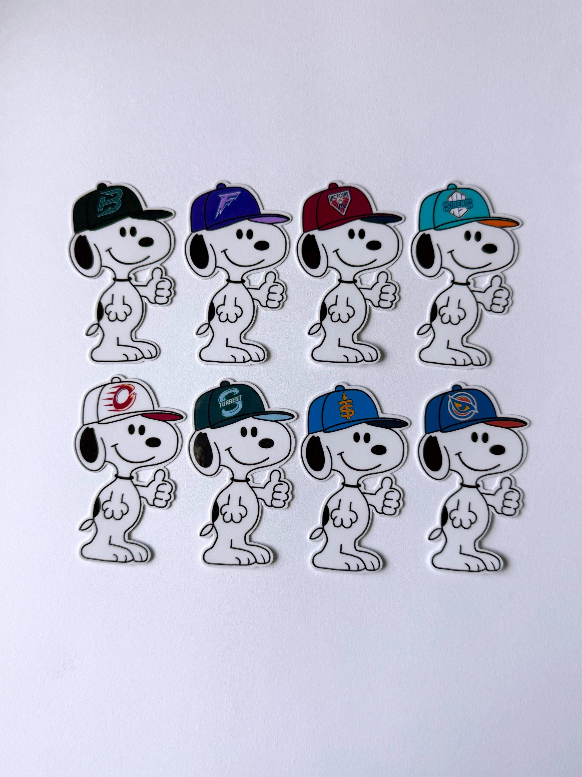 Autocollant vinyle chiot inspiré des équipes de la LPHF | Décalque inspiré de Snoopy du hockey sur glace